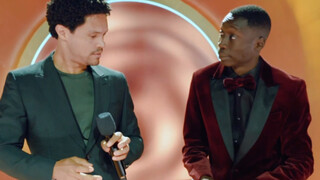 Yes, it’s me! Finally I’m on  Bilibili¯\(ツ)/¯大家好！我是无语哥本哥，很高兴正式入驻B站！生活越复杂，越要简单摊手～