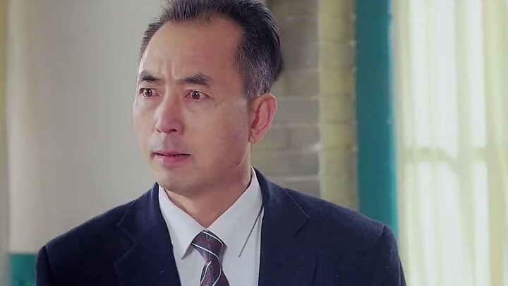 أجبر المدير الشيفَ الرئيسي على الاستقالة، فجعل الشيفُ المديرَ يندم مدى الحياة.