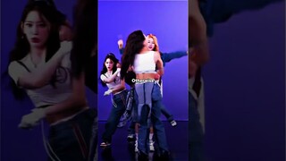 How Le Sserafim will be banned from performing at coachella…#shorts#lesserafim#kpop#kpopidol#fyp