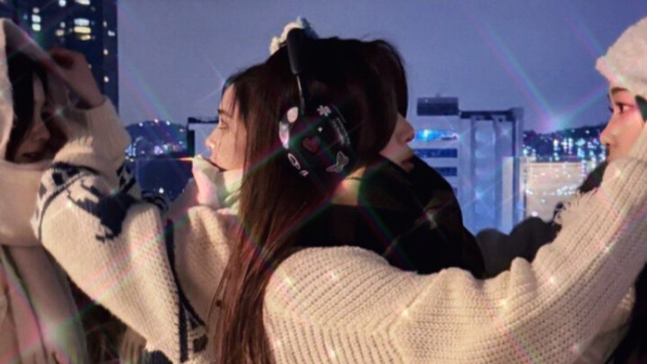 ค่ายเอสเอ็มปล่อยท้าทายเพลงใหม่ของเกิร์ลกรุปชื่อ “แรกหิมะ” น่าจะเป็นสมาชิกสี่คนในวง สาวๆ สุดท้ายก็กำล