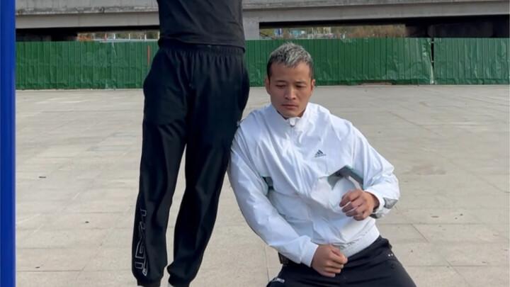 ยิ่งข้อไหล่มีความยืดหยุ่นมากเท่าไร ความสามารถในการเคลื่อนไหวก็จะยิ่งดีขึ้นเท่านั้น ฝึกไหล่อย่างถูกต้