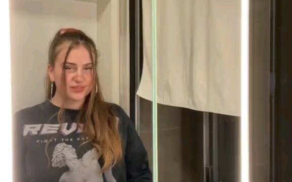 I only feel sorry for giegie