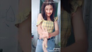 Sexy girl Asian dance in tik tok #03 | Beutiful Asian girl dance sexy