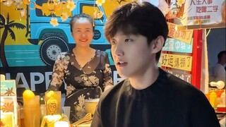 假装自己是探店博主