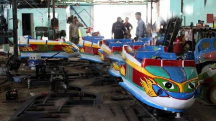 Tàu hỏa, xe lửa điện. Tau hoa, xe lua dien