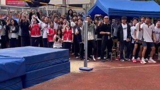 纯弹跳 无技术#跳高 #校运会 #校记录