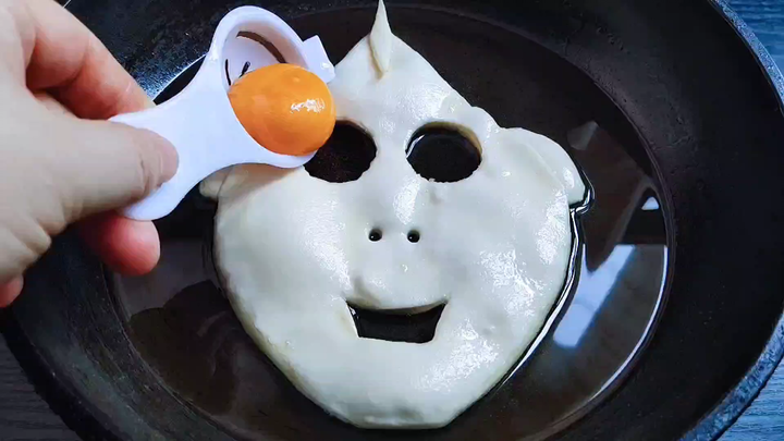 [Makanan][Swakriya] Pasta goreng "Ultraman" dimasak suhu 180° Celsius