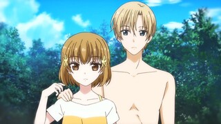 pasangan yang asik nge brutal di pantai 🥰