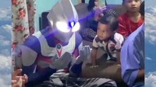 ultraman ikut hajatan😁