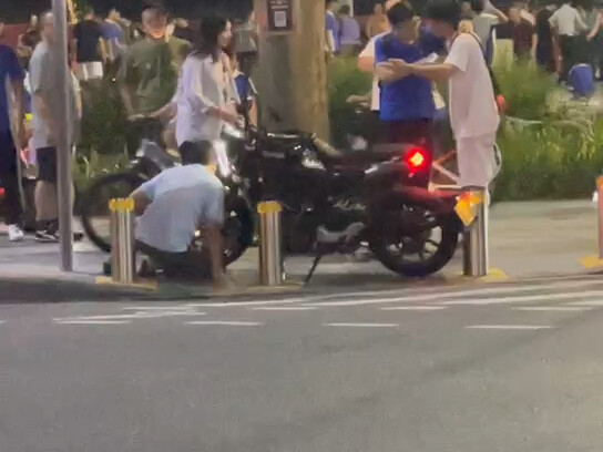 ไม่ใช่ นี่ก็ตีกันได้ด้วย