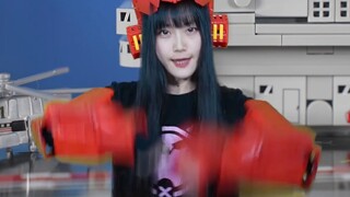 From today on, I am also a woman with a warship! The building block aircraft carrier has many mechan