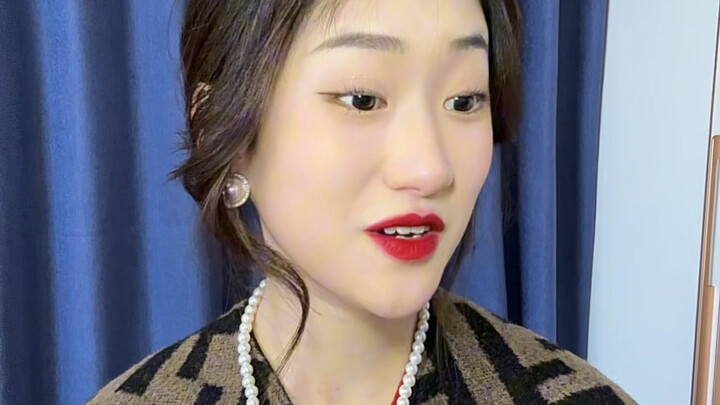 Chị sữa chất chơi ở Thượng Hải và cô gái dễ thương ở Thượng Hải