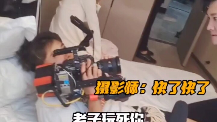 Fotografer: Cari duit susah banget, Ma, aku mau pulang!