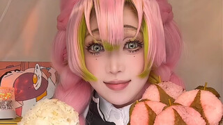 今天终于吃到樱饼啦！还有虎皮尖椒把子肉配大米饭！