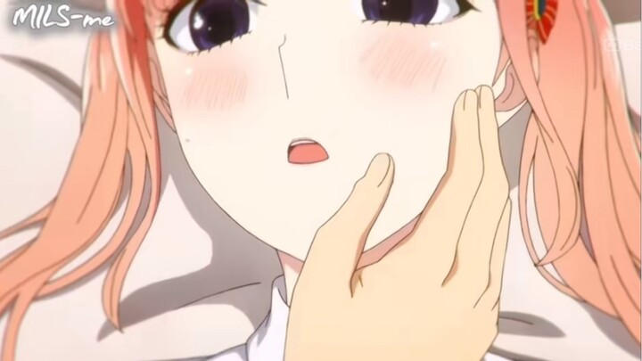 Sentuhan ayang bikin cewek ini gelisah 😩