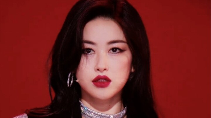 จูจูถ่ายภาพระยะใกล้แบบเต็มหน้า สวยสุดๆ～