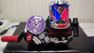 Loại chai lớn rẻ nhất? Kamen Rider Build Bubble Rabbit Tank. Tại sao loại chai vui nhộn này lại rẻ đ