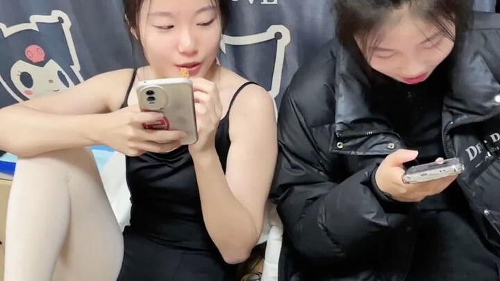 来查寝了，舞蹈生宿舍的最后一天
