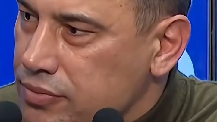 Sosyal medyaya neden bu kadar takılıyorsunuz? kapatıverin gitsin, bakmayın sizin zamanınızı alıyor
