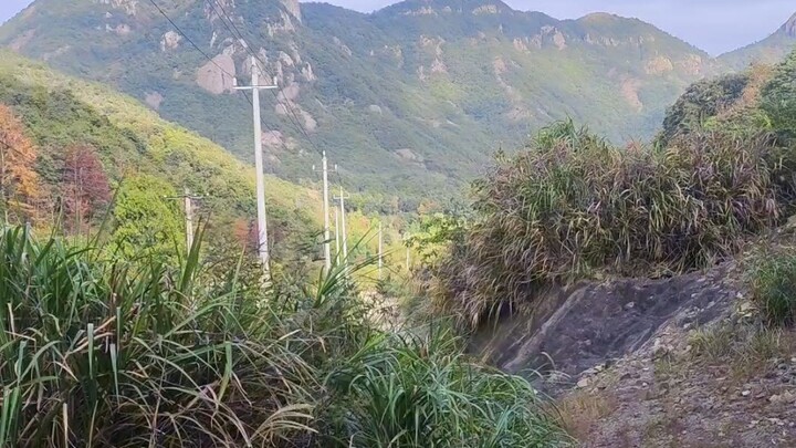 Tiba di wilayah selatan, dengan iklim yang hangat, sambil menikmati kuliner khas setempat.