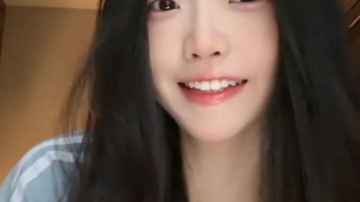 cute girl singing rasa sayang