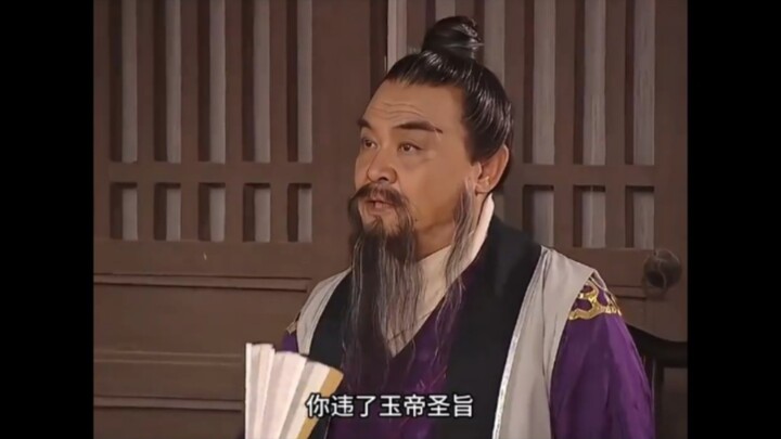 This Dragon King sure is bold—this fellow can even decipher the Jade Emperor’s edict; is that someon