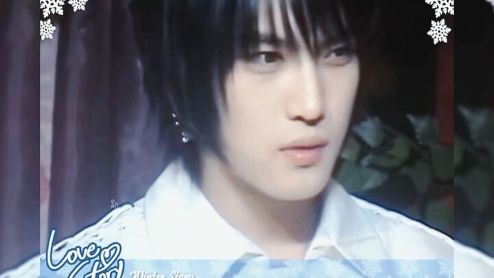 แม้จะเป็นภาพถ่ายหน้าชัดเมื่อ 18 ปีก่อน แต่เอามาดูตอนนี้ก็ยังแรงระดับทำลายทุกมาตรฐานอยู่ดี