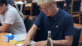 有氛围的地方可以让做事事半功倍