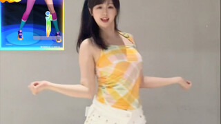 Full of energy! Early morning class at 8, Bunny's here to recharge you!