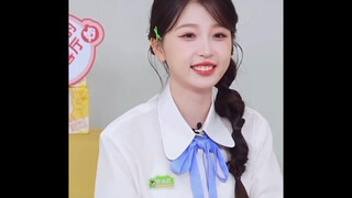 笑晕。。书欣问大家有没有觉得自己微醺感很重因为最近跟家姐玩多了