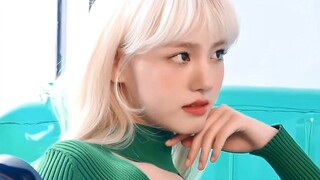 Dia benar-benar berwajah campuran yang sangat cantik!