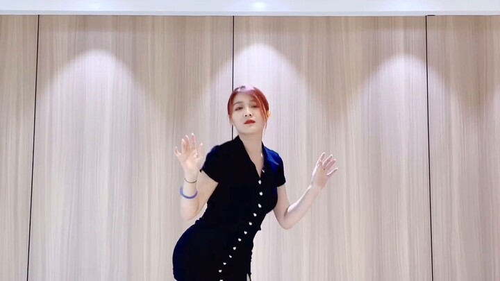 [4K vertical screen] HyunA-freaky tail swinging dance cover red-haired bunny high heels dance｜Sister