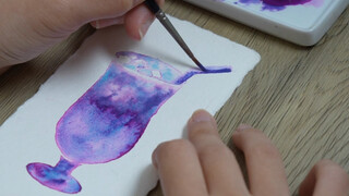 ใช้สีเดียววาดท้องฟ้าเต็มไปด้วยดวงดาวพร้อมดอกซากุระและโซดา