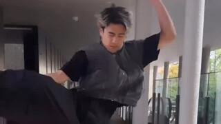 酱酱人脉！TJBB的佐藤苍虎cha riize impossible！这舞蹈就是享受极度舒适