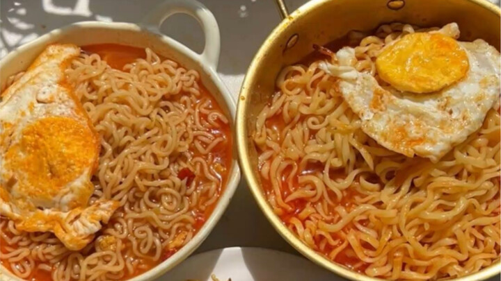 How Delicious Are These Niche Chinese Instant Noodles?