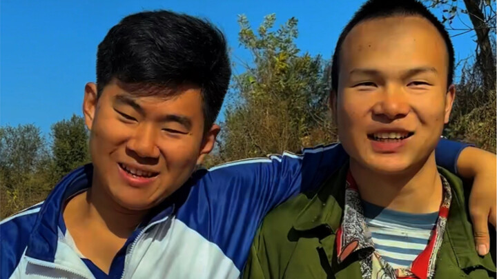 Aniu and Erliuzi Pick Persimmons (Part 2)