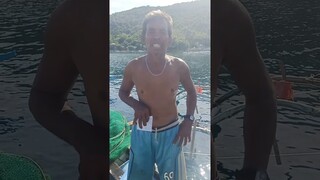 survivor na nangingisda