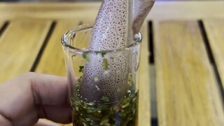 What's it like to spend 400 baht on a jumping squid buffet?