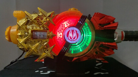 Kamen Rider Geats DX Frenzy Wheel Buckle External Speaker Play