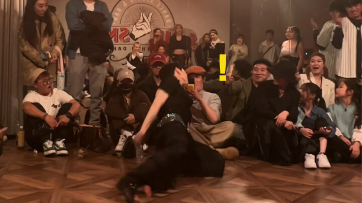 这场比赛当观众还是有点危险在身上