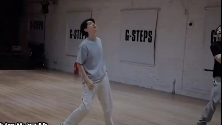 [Wang Junkai] Exclusive Behind-the-Scenes Footage from the New Year's Eve Gala: "Let Me Love You Eno