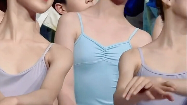 Luyện thi nghệ thuật múa