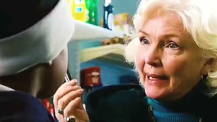 Menonton film balas dendam "Empat Saudara" sekaligus dalam sekali duduk