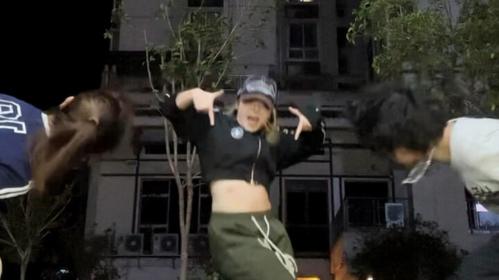 Jump Meow to summon 5 kittens