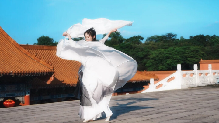 Gadis manis juga bisa tampil keren