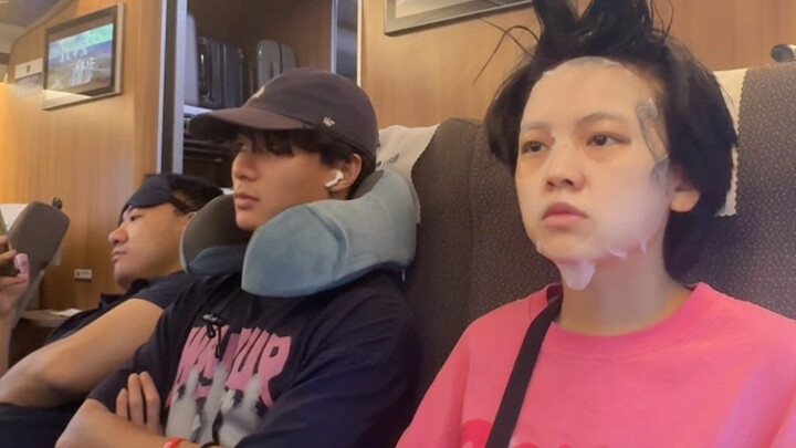高铁上如何打发时间