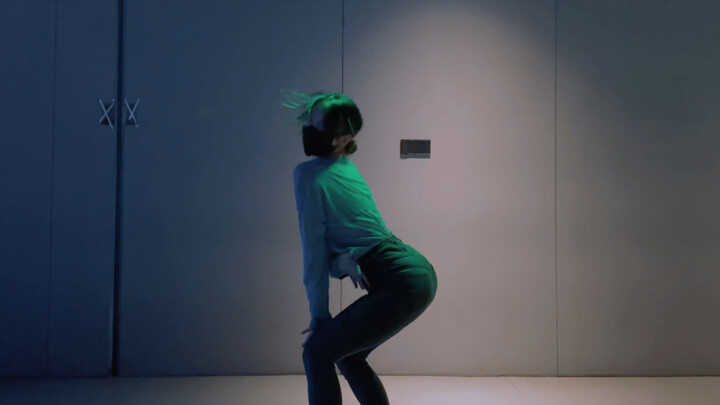 Cover Dance｜Hwasa - "I'm a Light/B*tch"