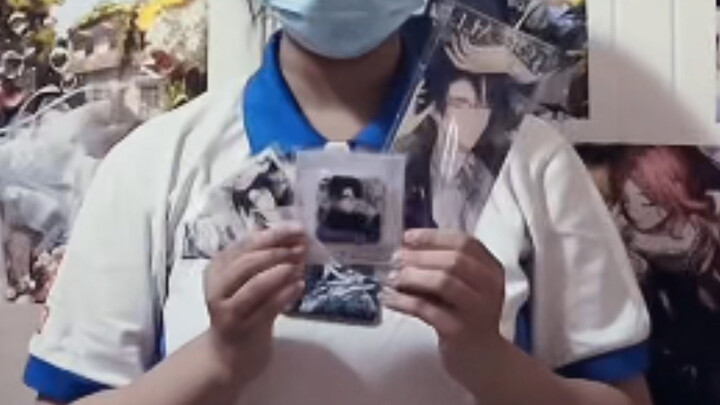 سي لان: ما كان ينبغي أن تكون درجة قصر نظري 500 فقط. (لأنني لم أجد ملابس زرقاء واضطررت لارتداء الزي ا