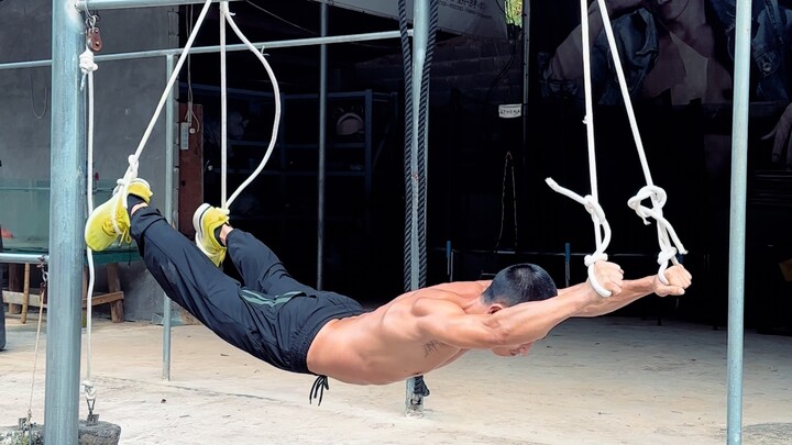 Teman-teman, coba kasih nama nih untuk gerakan fitness ini