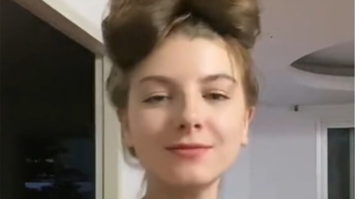 This hairline is seriously so enviable!!!